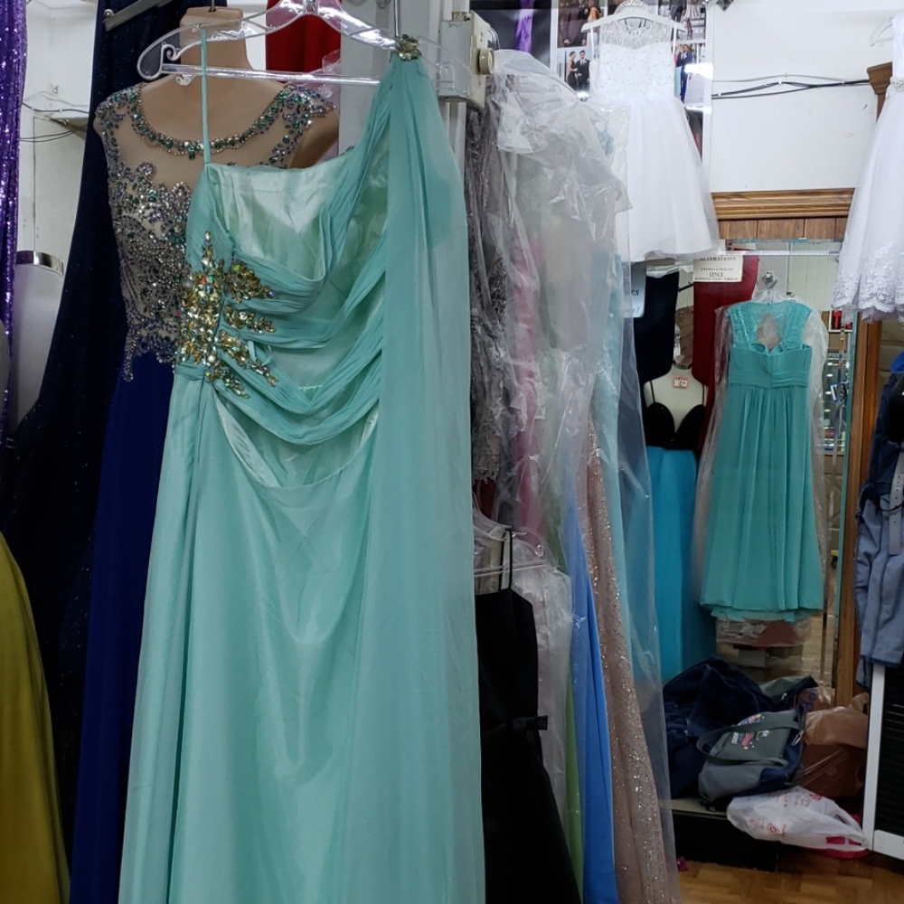 Mint Size12 One Shoulder With Open Back New Split - image 5